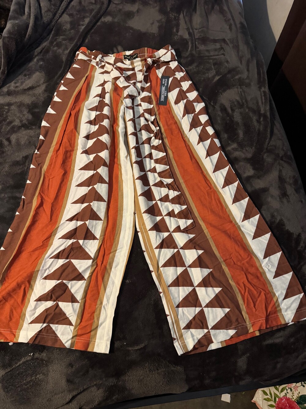 like an angel size M pants brown orange cream geometric pattern wide leg